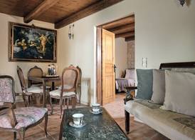 Diamond Suites 2