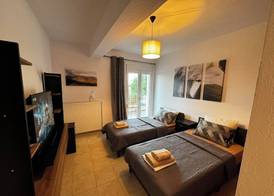 Skiathos Center Stylish 2 Bd w Balcony 2