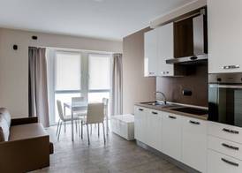 Lake Como Apartments 3