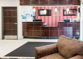 Quality Inn Brooklyn Center 4