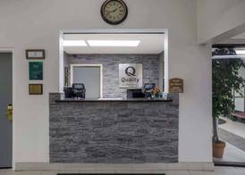 Quality Inn Toledo Westgate 5