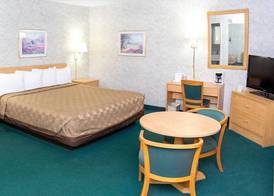 Regency Inn Perrysburg 2