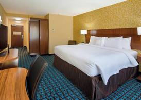 Fairfield Inn & Suites by Marriott Abingdon 3