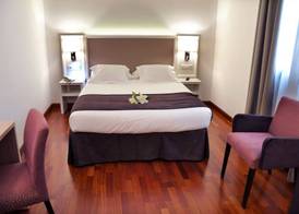 Hotel Maestranza 5