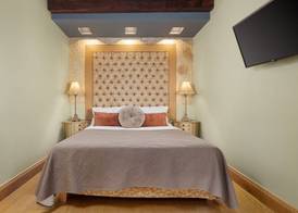 Civitas Suites Hotel 5