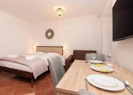Apartments Leonel Piran 4