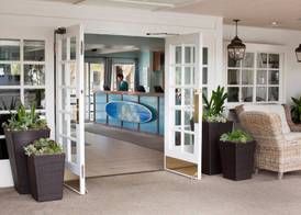 Pacific Edge Hotel 3
