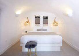 Virginia's Cave Villas 5
