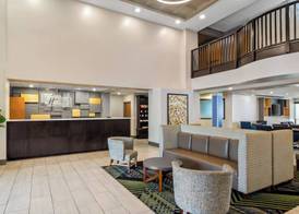 Holiday Inn Express & Suites JACKSONVILLE SE- MED CTR AREA by IHG 2
