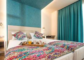 Arya Stadium Hotel 4