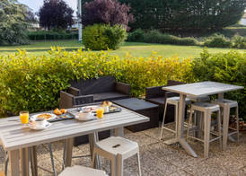 Le 2 by Hotel Akena La Ferte Bernard 2