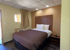 Executive Inn & Suites Near Lackland AFB 2