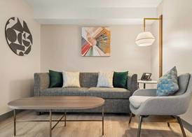 Holiday Inn & Suites LONDON SOUTH by IHG 3