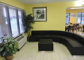 Days Inn by Wyndham Conover-Hickory 5