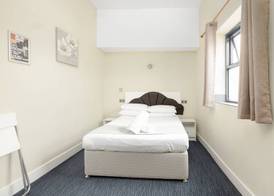 The R Inn Hotel 5