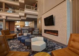 Four Points by Sheraton St. Catharines Niagara Suites 4