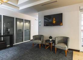 Holiday Inn Express & Suites NEW MARTINSVILLE by IHG 5
