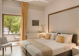 Niki Beach Hotel 5
