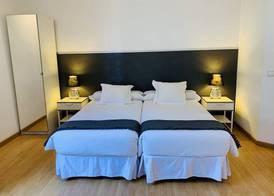 Super Balmes Guest House 4