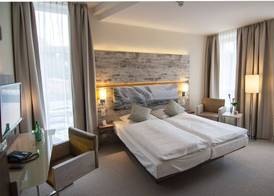 Arkadenhaus - Hotel Freiherr von Schwarzenberg 5