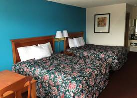 Twelve Oaks Inn 5