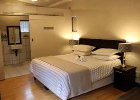 Cottonwood Guesthouse Bloemfontein 4