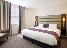 Premier Inn London Leicester Square 5