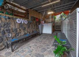 OYO 588 Sunrock Resort 2