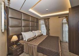 Romeo Hotel 5