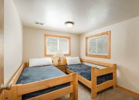 Ponderosa Lodge 4