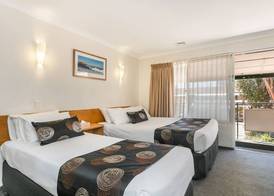 Flag Motor Lodge 3