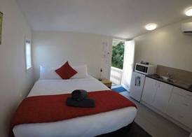 Colonial Village Motel 5