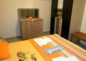 Nikos Apartments 4