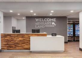 Hampton Inn & Suites by Hilton Windsor 5