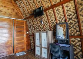 Road Beach Villa 5