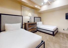 Vail - Lionshead Condominiums 2 Bedroom Condo 4