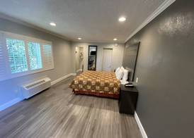 Budget Inn of Hayward 5