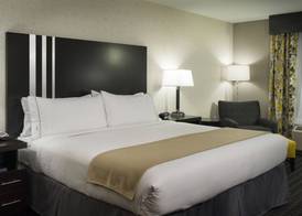 Holiday Inn Express & Suites MADISON CENTRAL by IHG 5