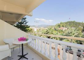 Amaris Apartments 5