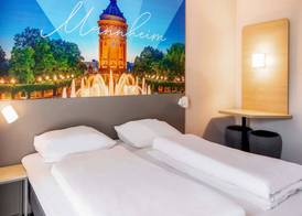 B&B HOTEL Mannheim-City 4