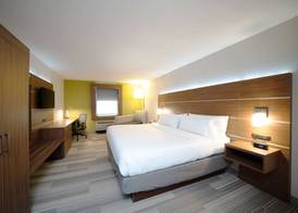 Holiday Inn Express PRINCE FREDERICK by IHG 4