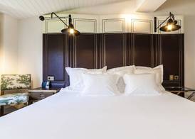 Hotel Cort 4