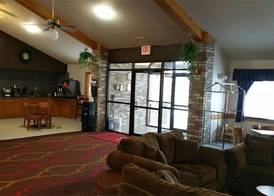 New Prague Inn & Suites 2