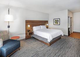 Holiday Inn Express & Suites TULSA S BROKEN ARROW HWY 51 by IHG 3