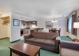 Best Western Alderwood 3
