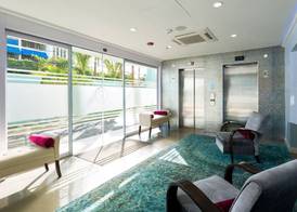 R Hotel Kingston 2