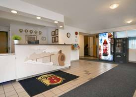Super 8 by Wyndham Revelstoke BC 2