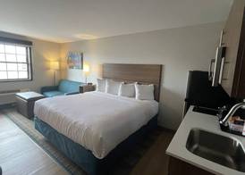 MainStay Suites Oakbrook Terrace - Chicago 3