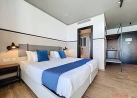 South 32 Hotel by Zzzing 2
