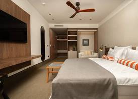 Infinity Hotel & More 5